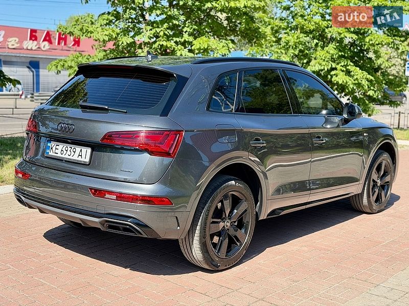 Внедорожник / Кроссовер Audi Q5 2020 в Киеве