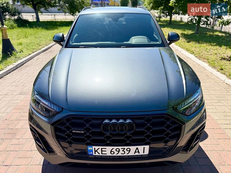 Внедорожник / Кроссовер Audi Q5 2020 в Киеве