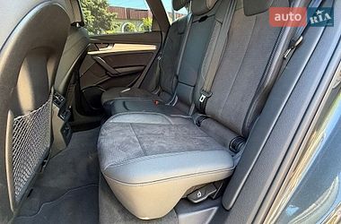 Внедорожник / Кроссовер Audi Q5 2020 в Киеве