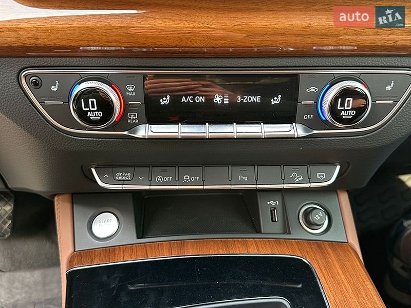 Внедорожник / Кроссовер Audi Q5 2020 в Львове