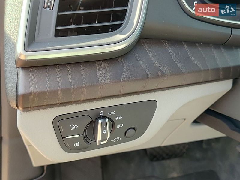 Позашляховик / Кросовер Audi Q5 2020 в Полтаві