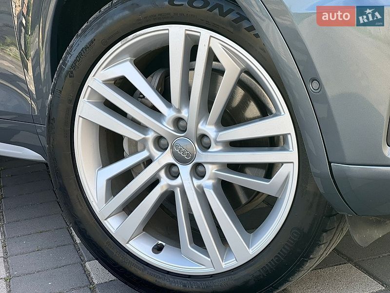 Позашляховик / Кросовер Audi Q5 2019 в Стрию