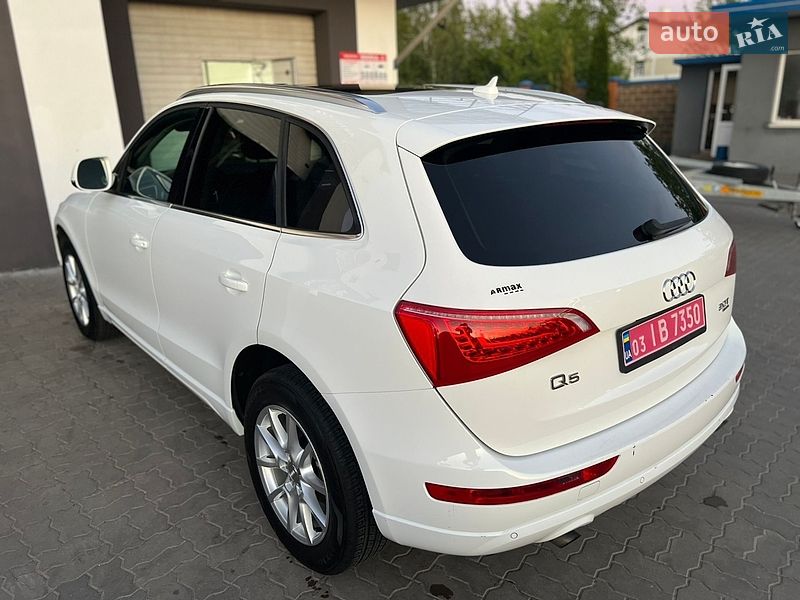 Позашляховик / Кросовер Audi Q5 2012 в Володимирі
