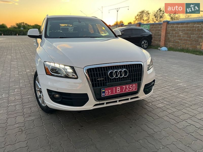 Позашляховик / Кросовер Audi Q5 2012 в Володимирі