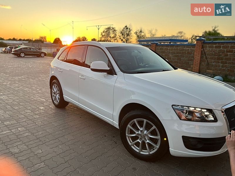 Позашляховик / Кросовер Audi Q5 2012 в Володимирі