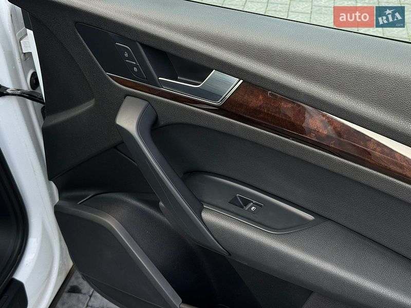 Позашляховик / Кросовер Audi Q5 2018 в Самборі