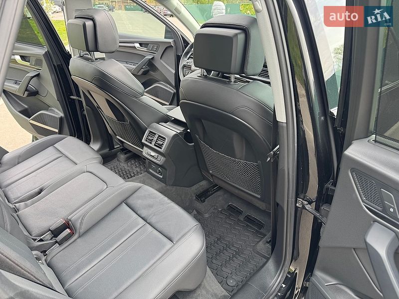 Внедорожник / Кроссовер Audi Q5 2019 в Ивано-Франковске