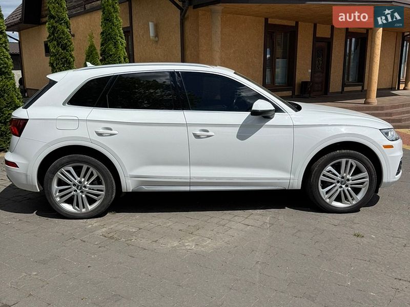 Позашляховик / Кросовер Audi Q5 2017 в Володимирі фото 4 Позашляховик / Кросовер Audi Q5 2017 в Володимирі