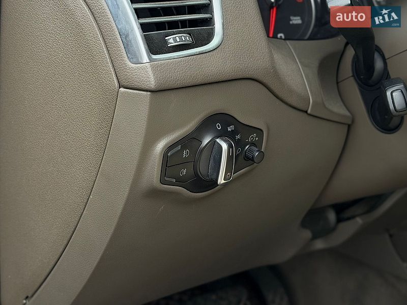 Позашляховик / Кросовер Audi Q5 2015 в Шептицькому