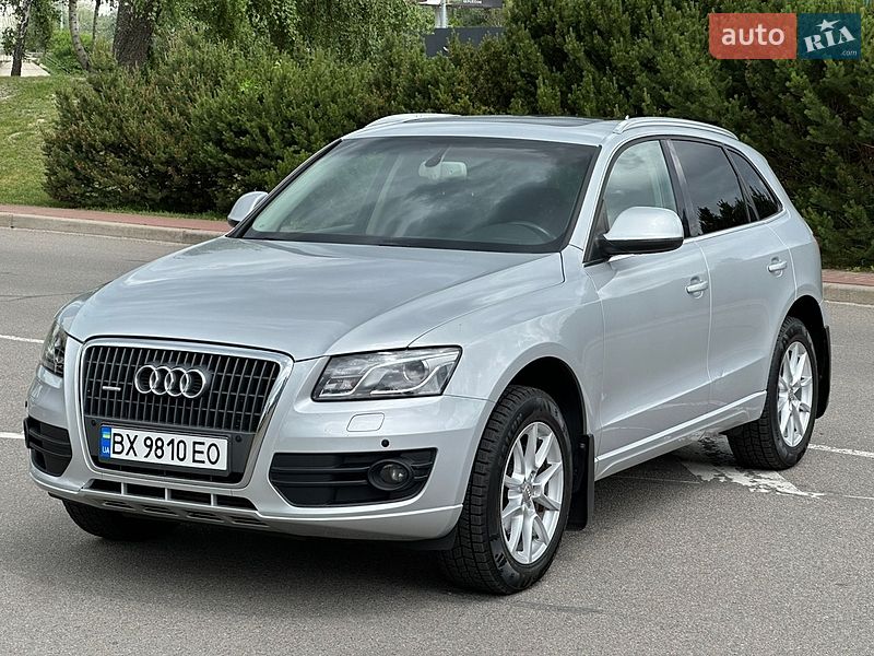 Внедорожник / Кроссовер Audi Q5 2010 в Киеве