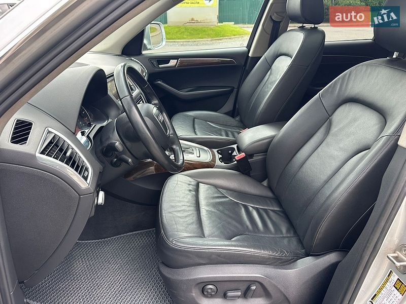 Внедорожник / Кроссовер Audi Q5 2010 в Киеве