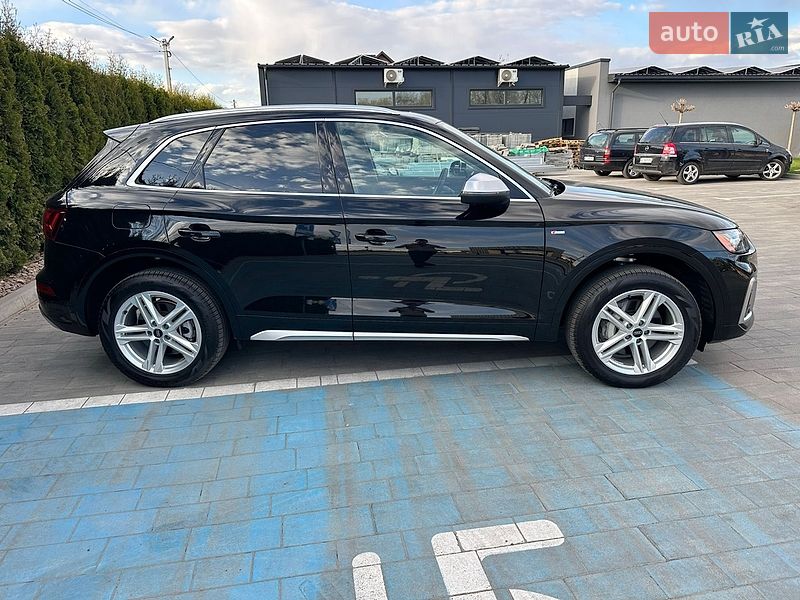 Позашляховик / Кросовер Audi Q5 2024 в Луцьку