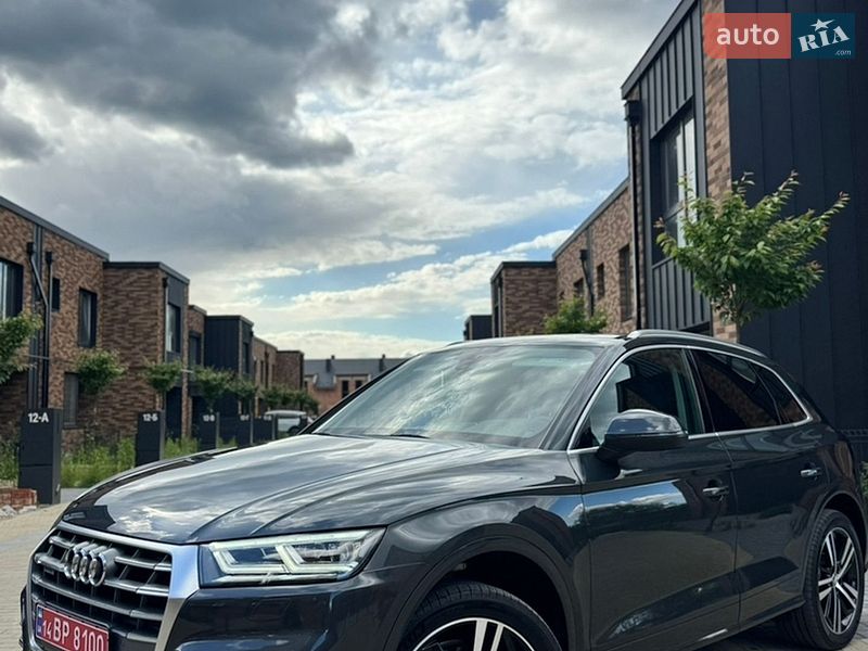 Внедорожник / Кроссовер Audi Q5 2017 в Ивано-Франковске