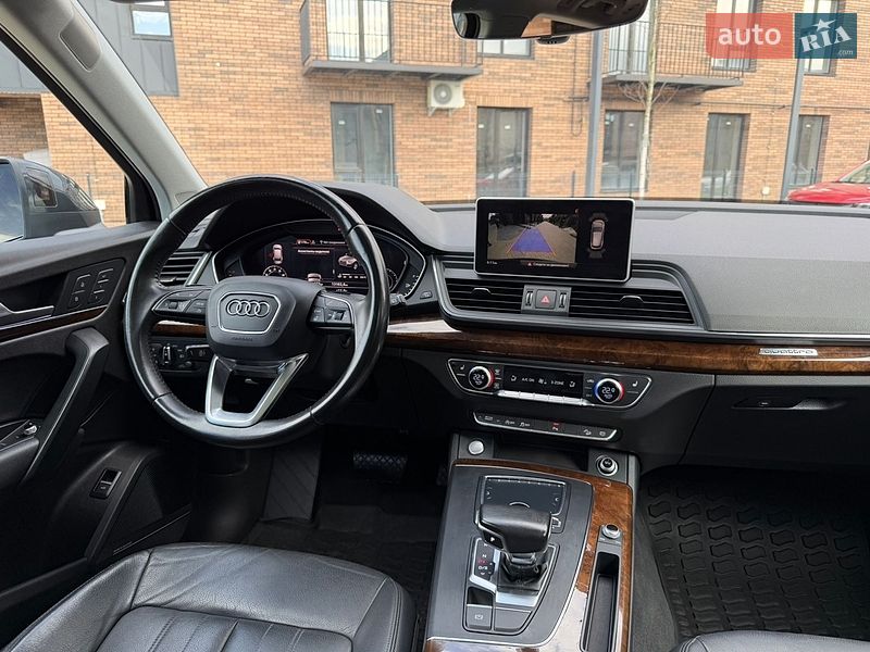 Внедорожник / Кроссовер Audi Q5 2017 в Ивано-Франковске