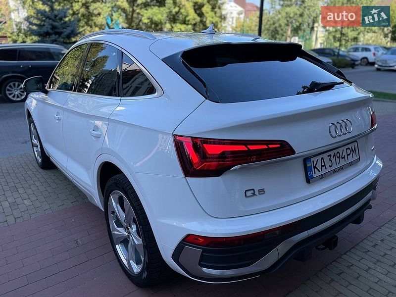 Позашляховик / Кросовер Audi Q5 2021 в Києві фото 10 Позашляховик / Кросовер Audi Q5 2021 в Києві