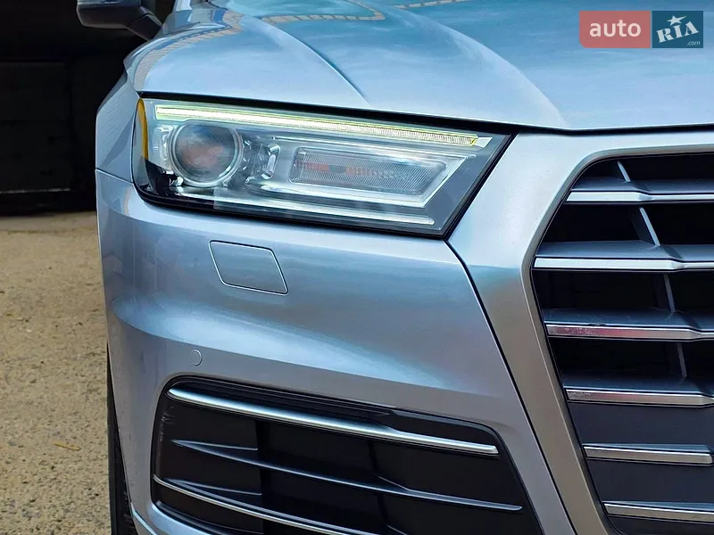 Audi Q5 2018 VIN WA1ANAFY0J2207500 фото оголошення 8 з 82