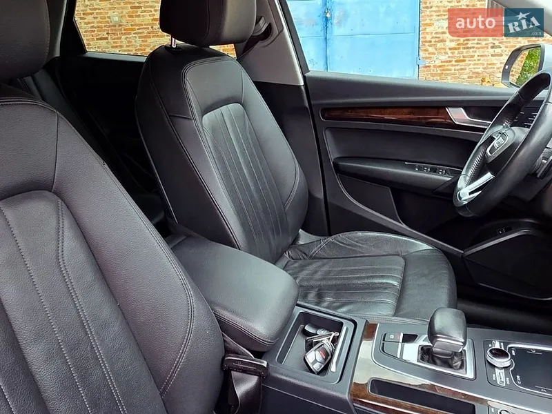 Audi Q5 2018 VIN WA1ANAFY0J2207500 фото оголошення 18 з 82