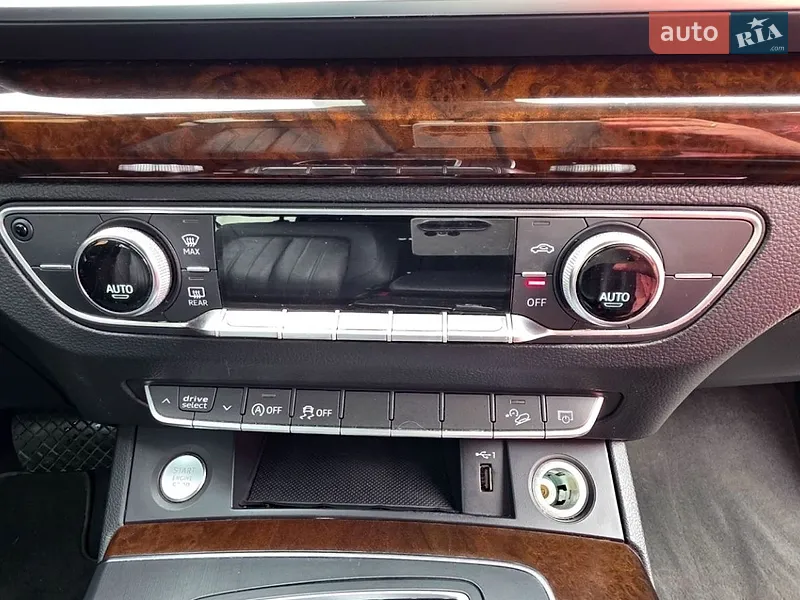 Audi Q5 2018 VIN WA1ANAFY0J2207500 фото оголошення 23 з 82