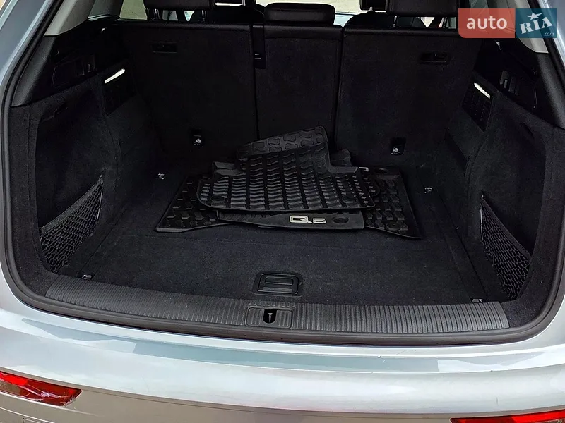 Audi Q5 2018 VIN WA1ANAFY0J2207500 фото оголошення 40 з 82