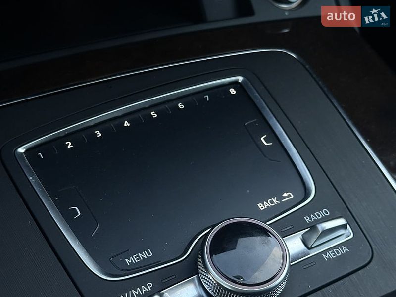Позашляховик / Кросовер Audi Q5 2020 в Білогородці