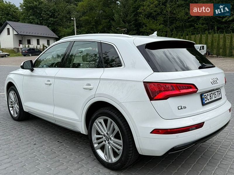 Внедорожник / Кроссовер Audi Q5 2019 в Львове