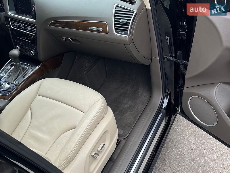 Внедорожник / Кроссовер Audi Q5 2015 в Киеве