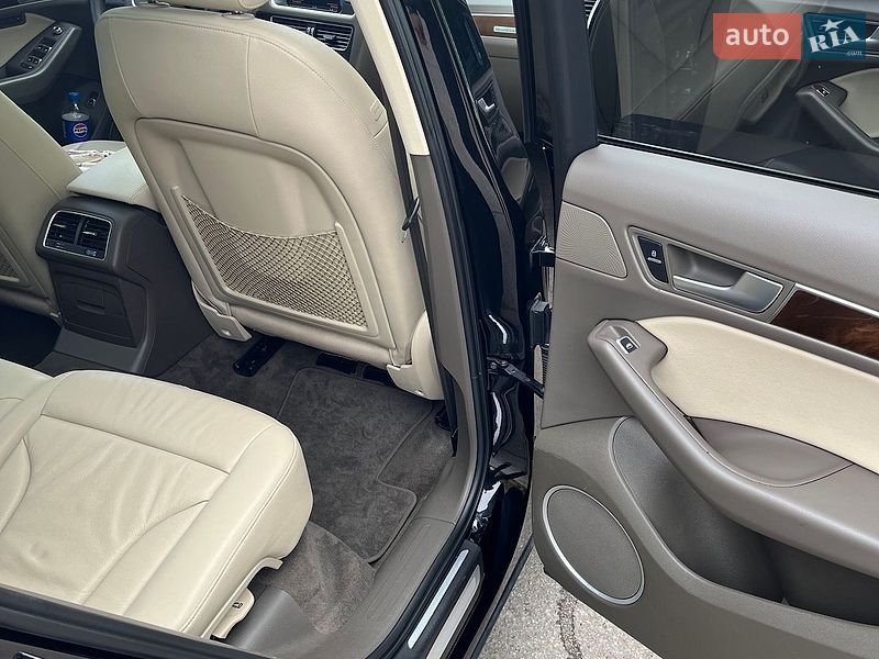 Внедорожник / Кроссовер Audi Q5 2015 в Киеве