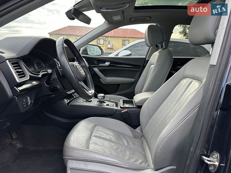 Позашляховик / Кросовер Audi Q5 2018 в Луцьку