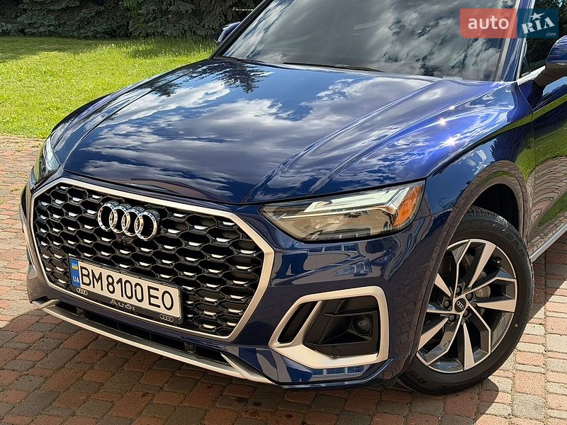 Внедорожник / Кроссовер Audi Q5 2021 в Киеве
