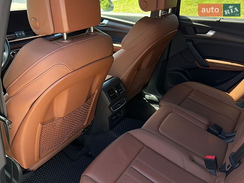 Внедорожник / Кроссовер Audi Q5 2021 в Тернополе
