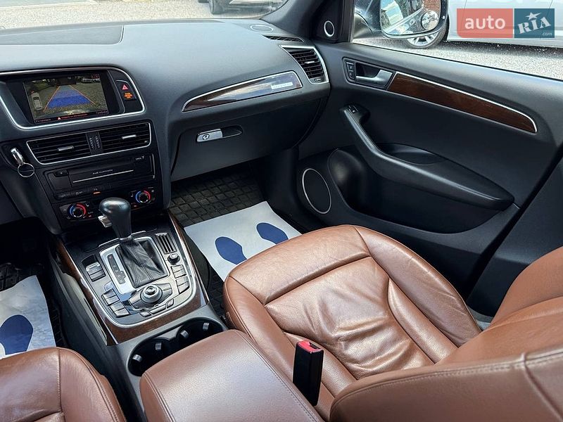 Внедорожник / Кроссовер Audi Q5 2011 в Стрые