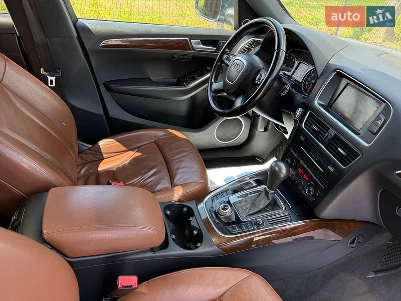 Внедорожник / Кроссовер Audi Q5 2011 в Стрые