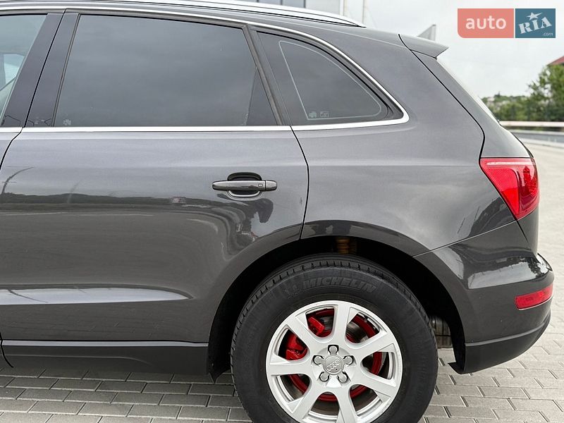 Позашляховик / Кросовер Audi Q5 2010 в Чернівцях фото 32 Позашляховик / Кросовер Audi Q5 2010 в Чернівцях