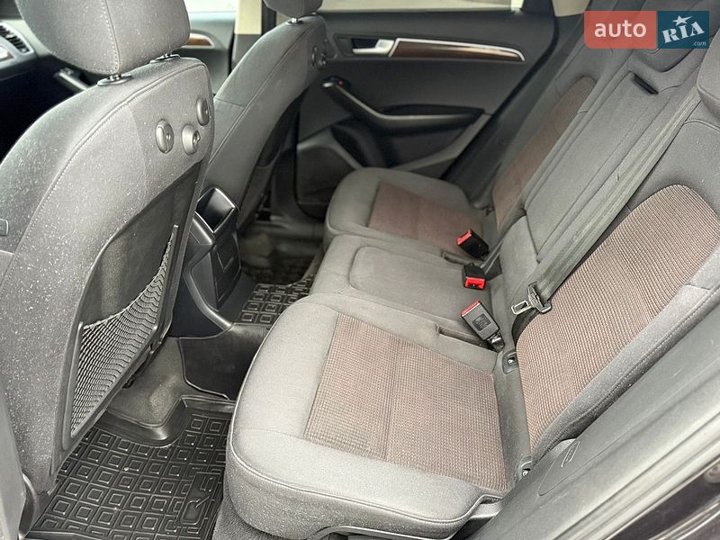 Позашляховик / Кросовер Audi Q5 2010 в Чернівцях фото 54 Позашляховик / Кросовер Audi Q5 2010 в Чернівцях