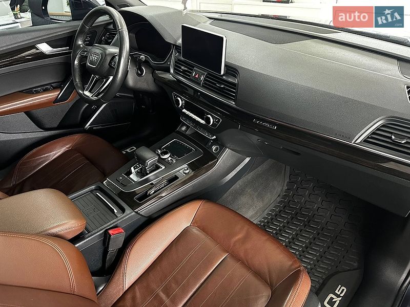 Внедорожник / Кроссовер Audi Q5 2019 в Киеве