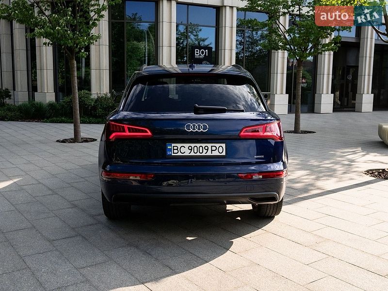 Позашляховик / Кросовер Audi Q5 2020 в Львові