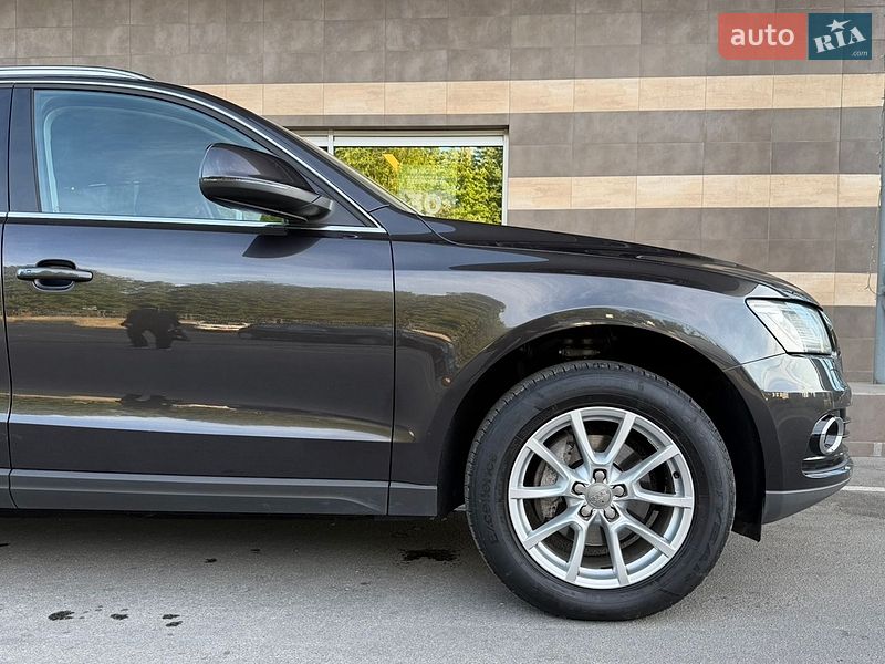 Внедорожник / Кроссовер Audi Q5 2013 в Тернополе