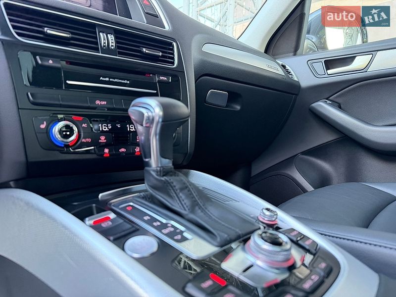 Внедорожник / Кроссовер Audi Q5 2013 в Тернополе
