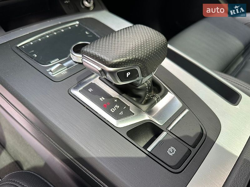 Внедорожник / Кроссовер Audi Q5 2019 в Киеве