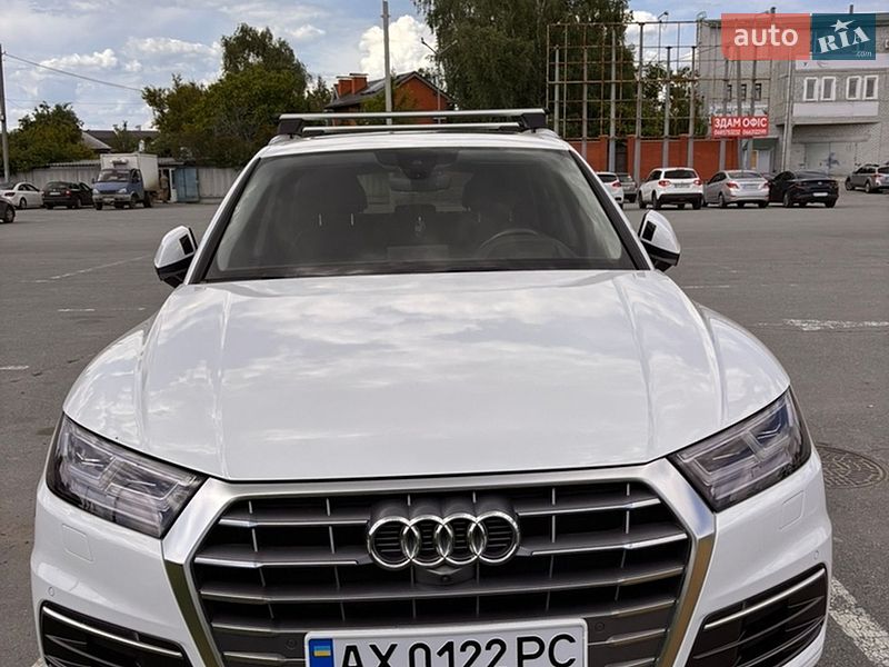 Позашляховик / Кросовер Audi Q5 2017 в Харкові