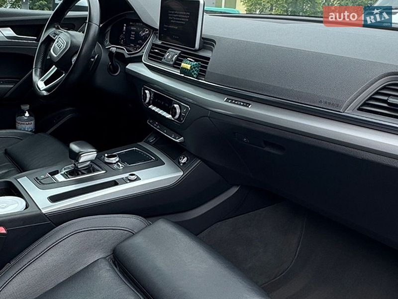Позашляховик / Кросовер Audi Q5 2017 в Львові фото 15 Позашляховик / Кросовер Audi Q5 2017 в Львові