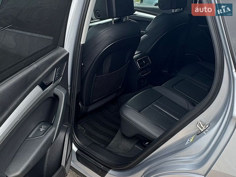 Позашляховик / Кросовер Audi Q5 2017 в Львові фото 20 Позашляховик / Кросовер Audi Q5 2017 в Львові