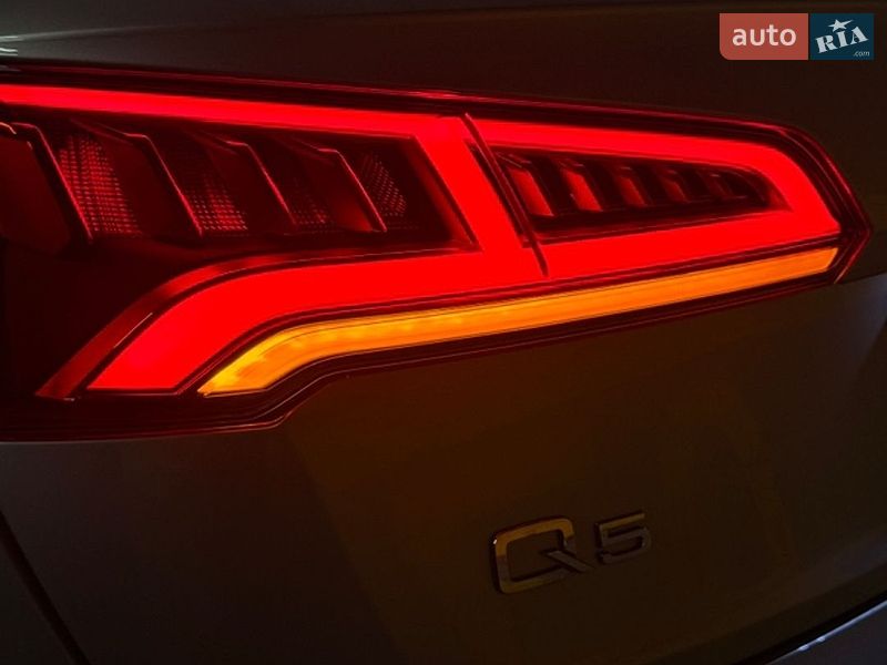 Позашляховик / Кросовер Audi Q5 2017 в Львові фото 23 Позашляховик / Кросовер Audi Q5 2017 в Львові