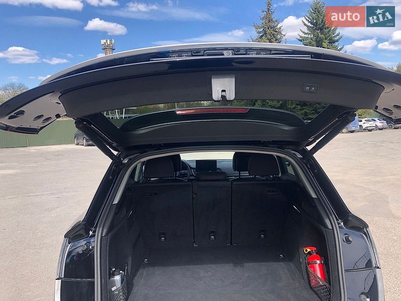 Внедорожник / Кроссовер Audi Q5 2023 в Львове