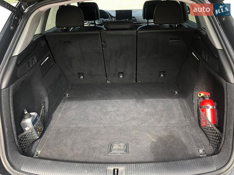 Внедорожник / Кроссовер Audi Q5 2023 в Львове