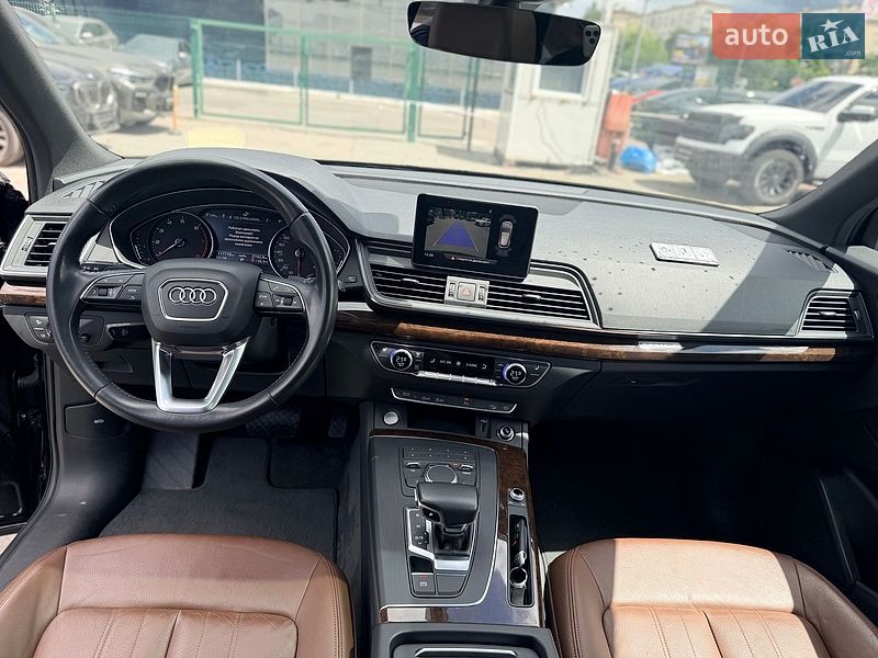 Позашляховик / Кросовер Audi Q5 2020 в Києві