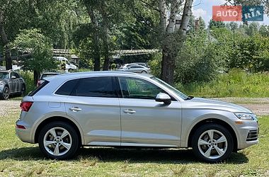 Внедорожник / Кроссовер Audi Q5 2017 в Киеве