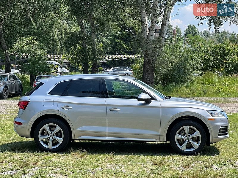 Внедорожник / Кроссовер Audi Q5 2017 в Киеве