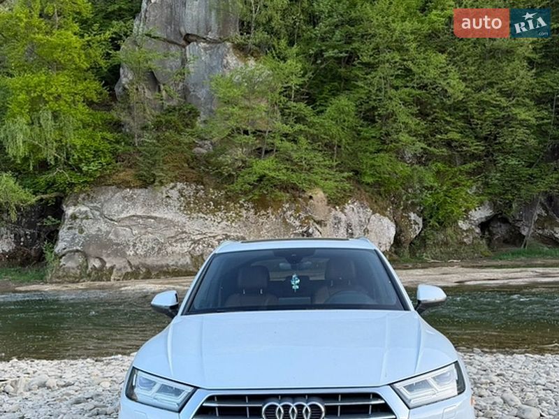 Позашляховик / Кросовер Audi Q5 2019 в Львові