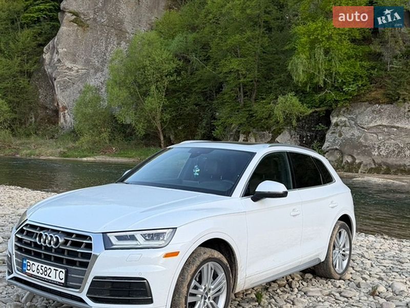 Позашляховик / Кросовер Audi Q5 2019 в Львові